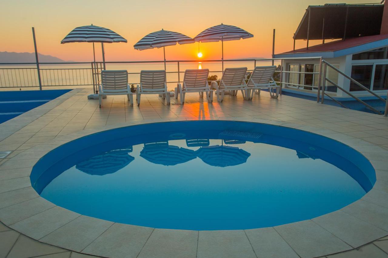 Aparthotel Pecic Градац Экстерьер фото